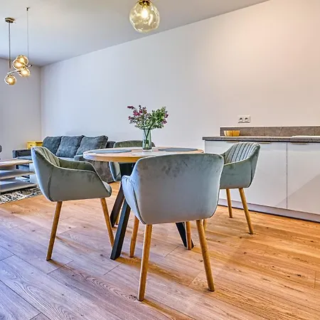 Polna A40 Blisko Stoku I Lasu - 5d Appartement